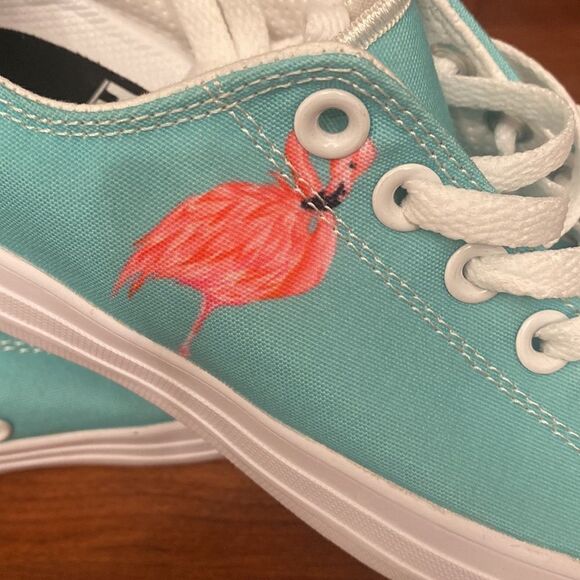 RAAD flamingo 🦩 print teal sneakers NWT size 5 - Picture 2 of 5